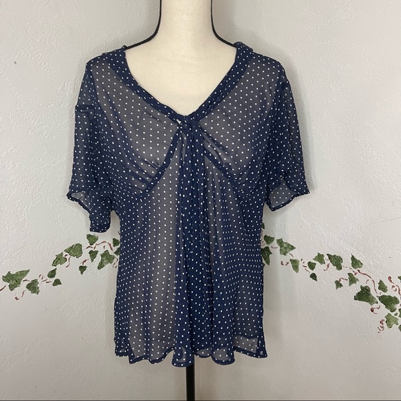 Jaclyn Smith 1X top - Picture 5 of 13